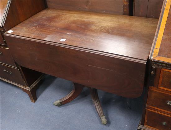 A Regency mahogany Pembroke table W.101cm